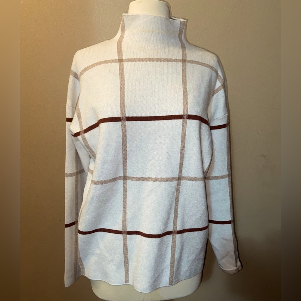 Tahari turtleneck
